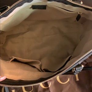 Gucci Bags - Gucci shoulder/crossover bag Gucci Bags - Gucci shoulder/crossover bag